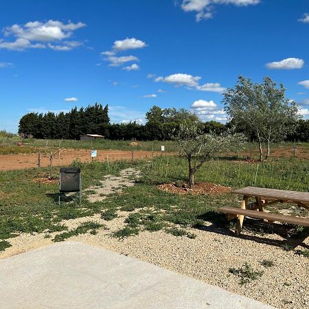 Studio A La Ferme Arles Exterior photo