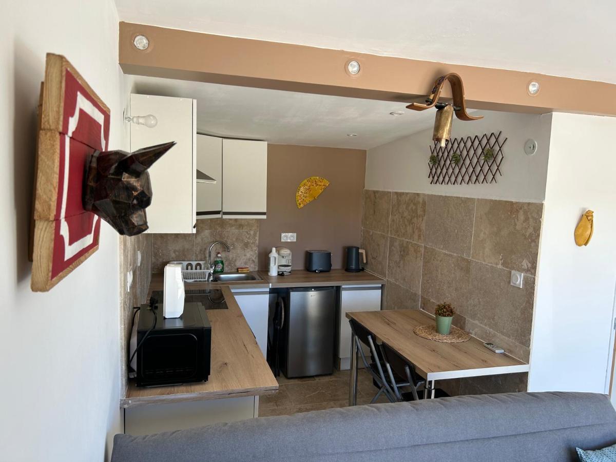 Studio A La Ferme Arles Exterior photo